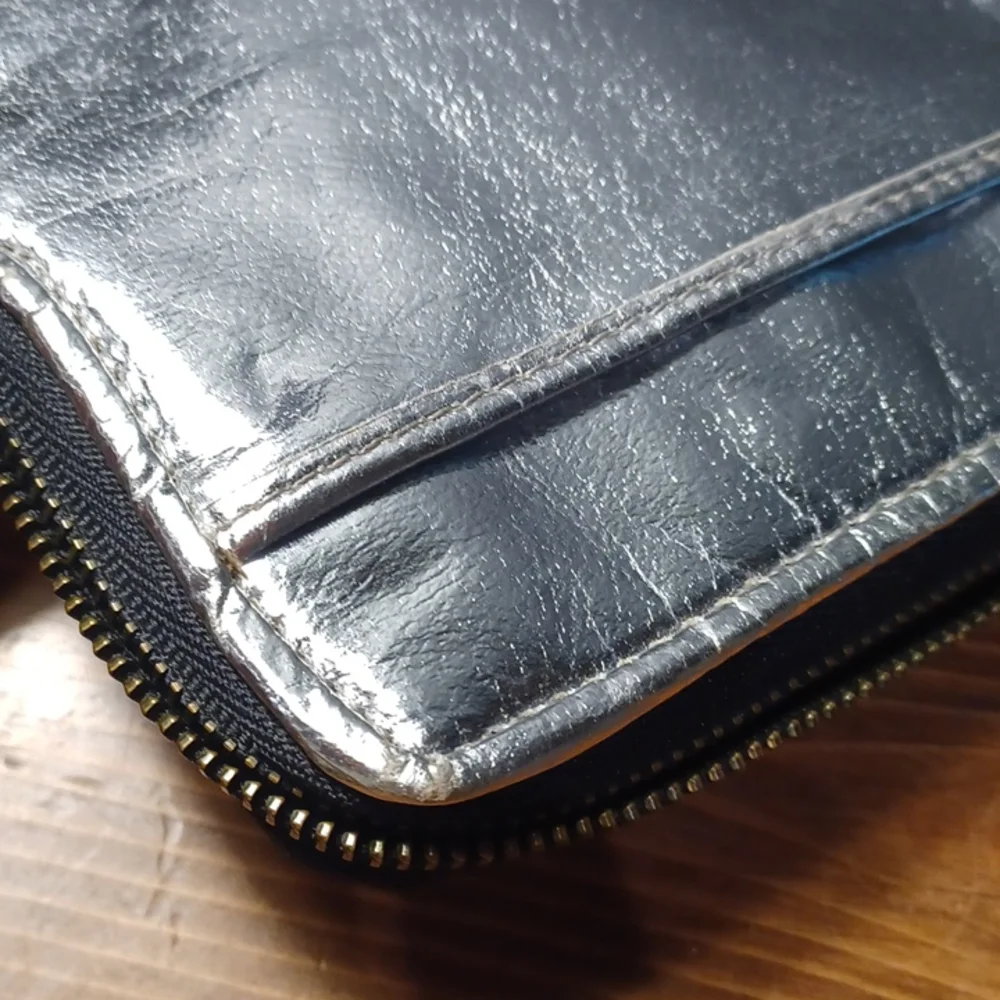 Calvin  Klein  wallet - Picture 15 of 16